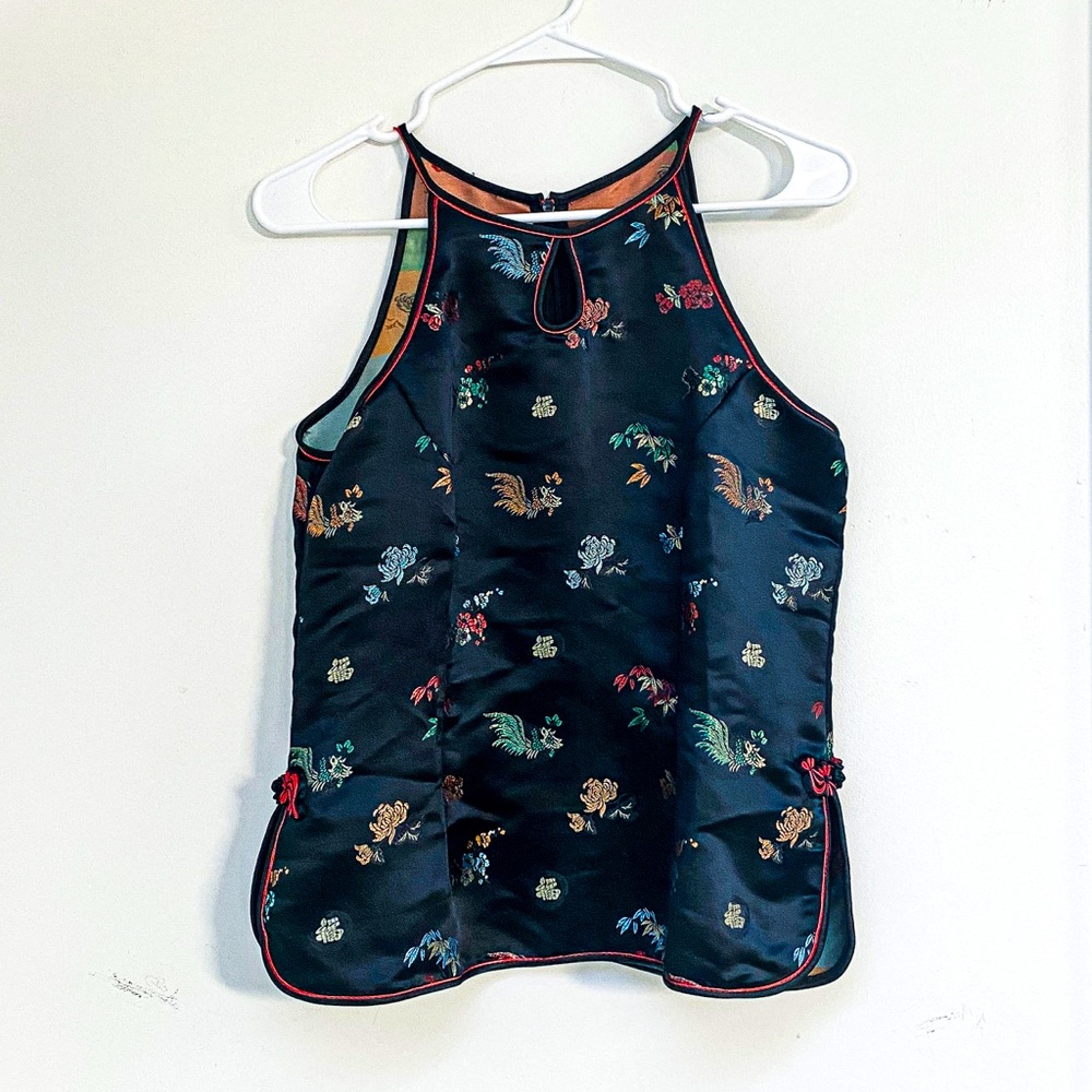 MIMI vintage Chinese-style silk top with embroidered flora and fauna. Size S.